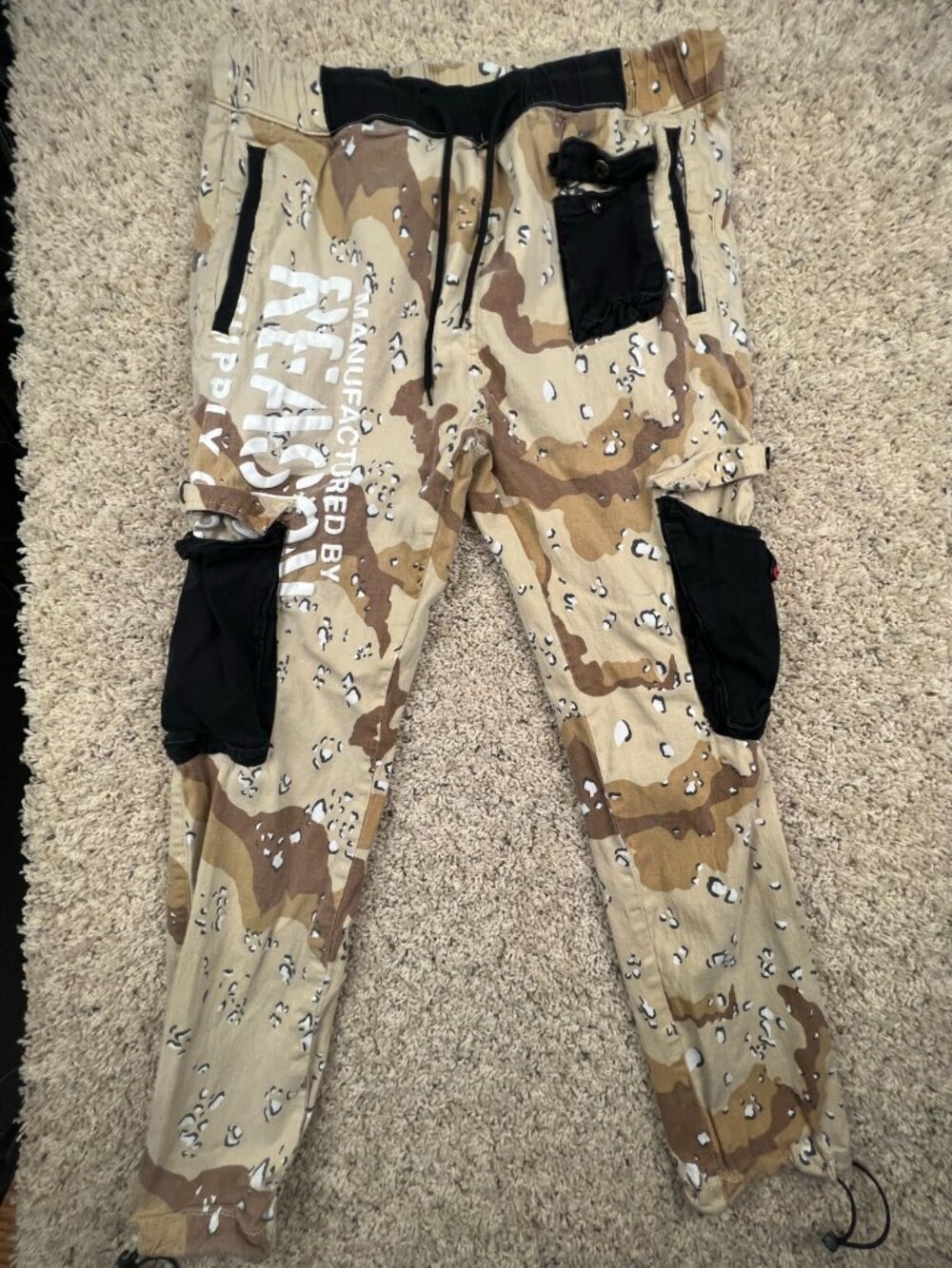 Reason Brand Desert Camo Pants Elastic Waist Beige Black Spell Out Logo Pockets